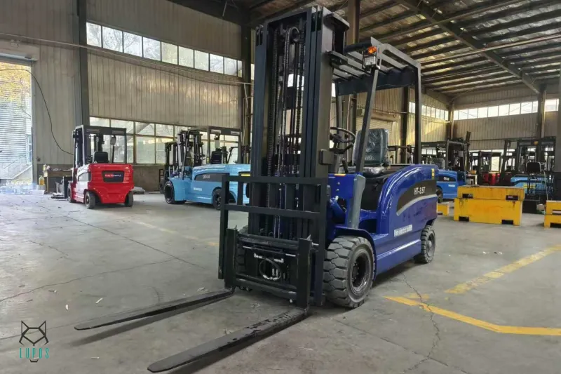 Blue forklift imported from China delivered to a Turkish warehouse after customs clearance.